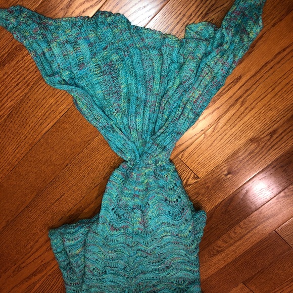 Mermaid tail blanket - Picture 7 of 9